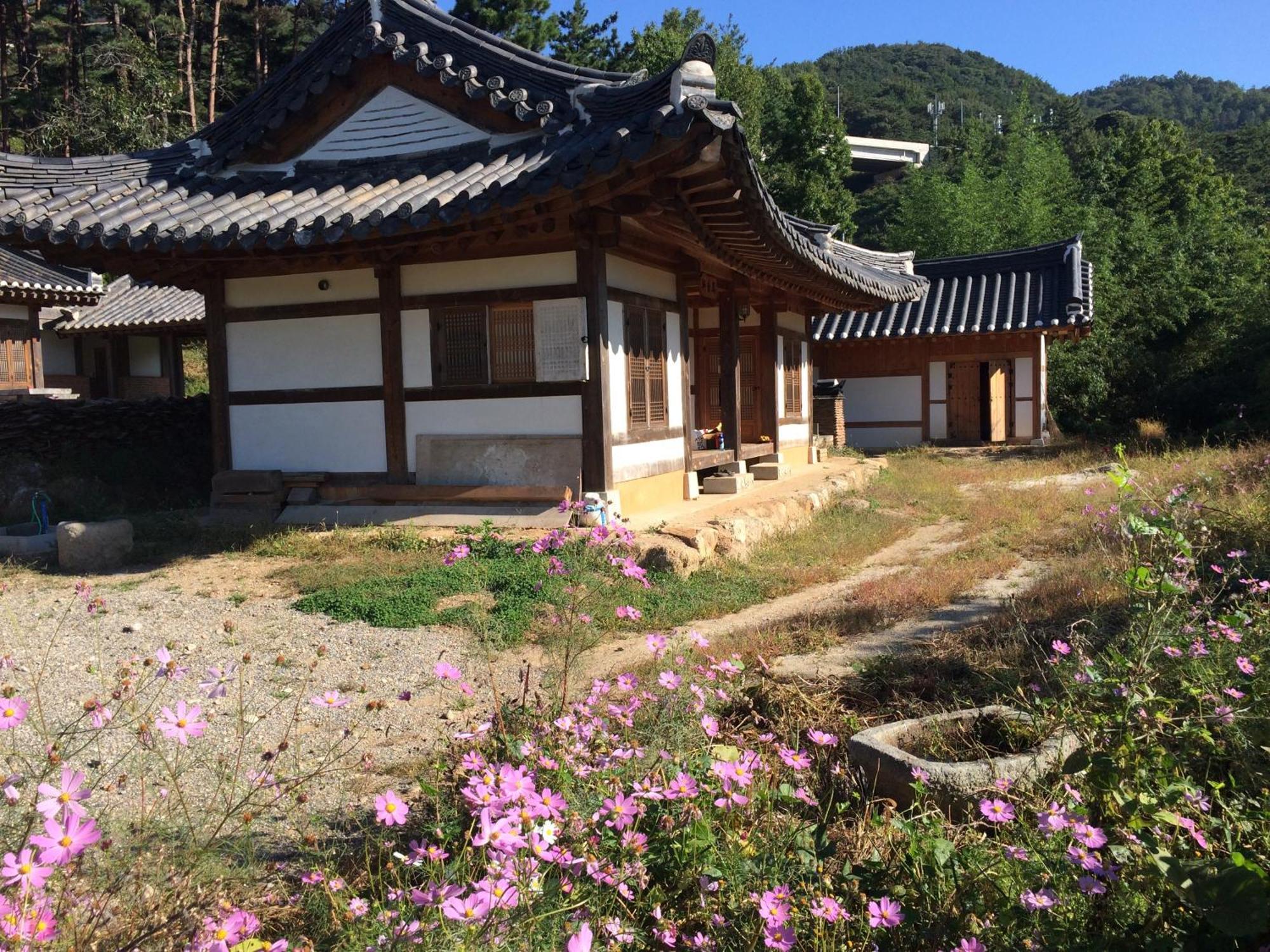 فندق Korean Traditional House - Chungnokdang Boseong الغرفة الصورة