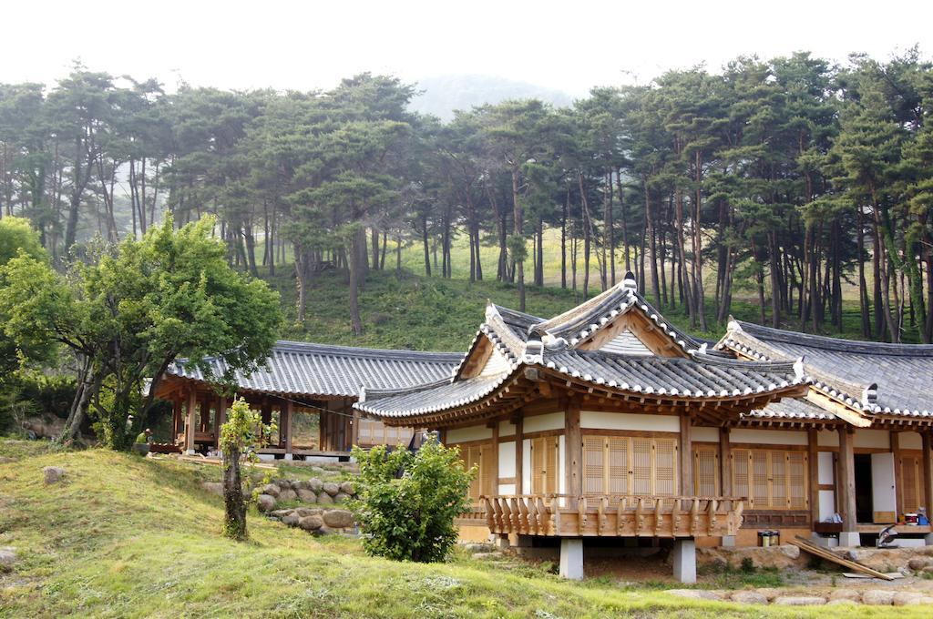 فندق Korean Traditional House - Chungnokdang Boseong الغرفة الصورة