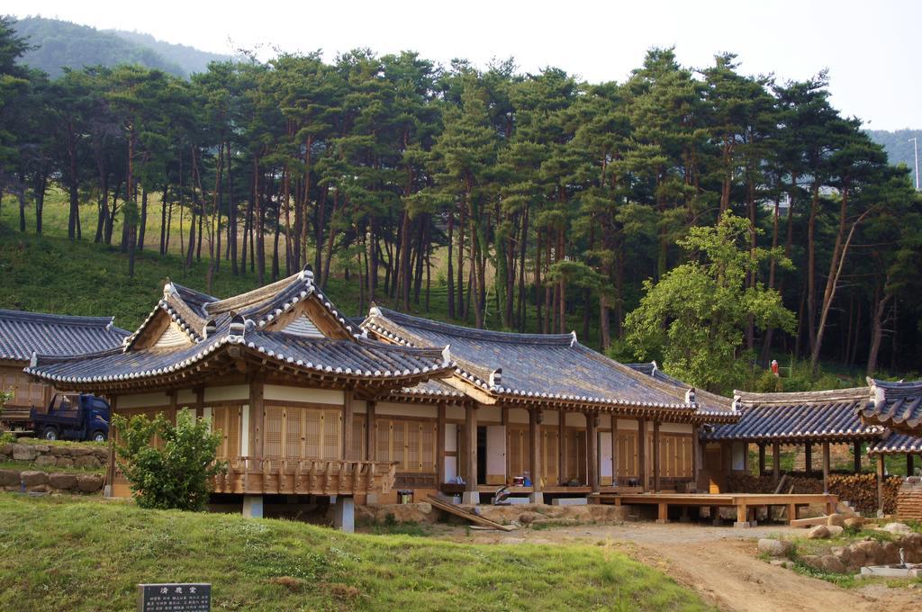 فندق Korean Traditional House - Chungnokdang Boseong المظهر الخارجي الصورة