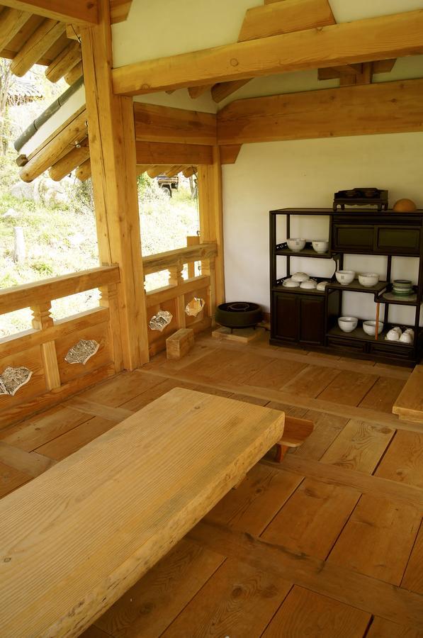 فندق Korean Traditional House - Chungnokdang Boseong المظهر الخارجي الصورة